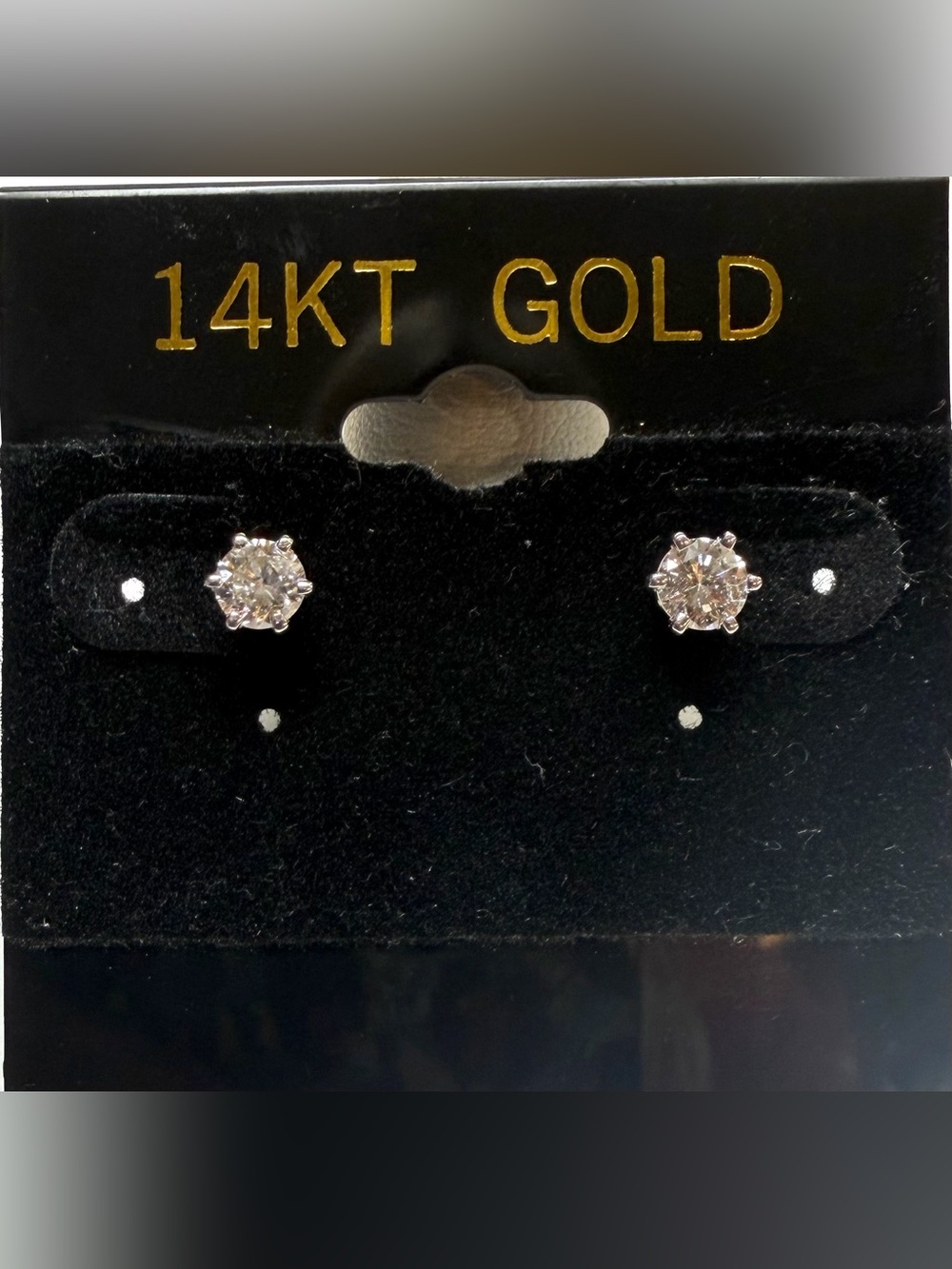 14k White Gold .64 ctw Natural Diamonds Screwback Stud Earrings